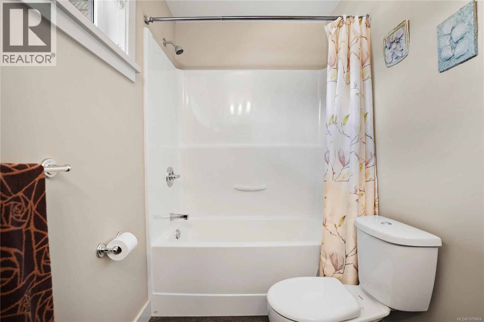 Photo 19 of 1011 Braeburn Ave, Langford BC