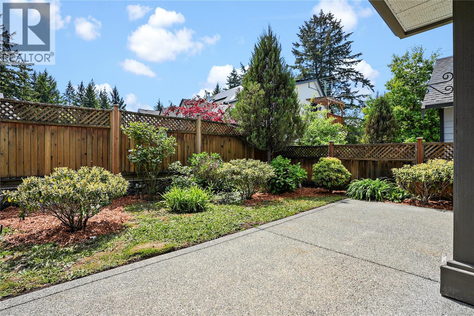 Photo 24 of 1011 Braeburn Ave, Langford BC