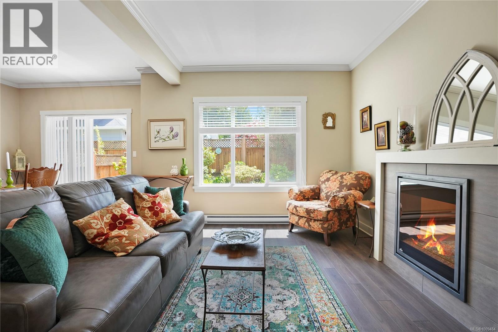 Photo 5 of 1011 Braeburn Ave, Langford BC