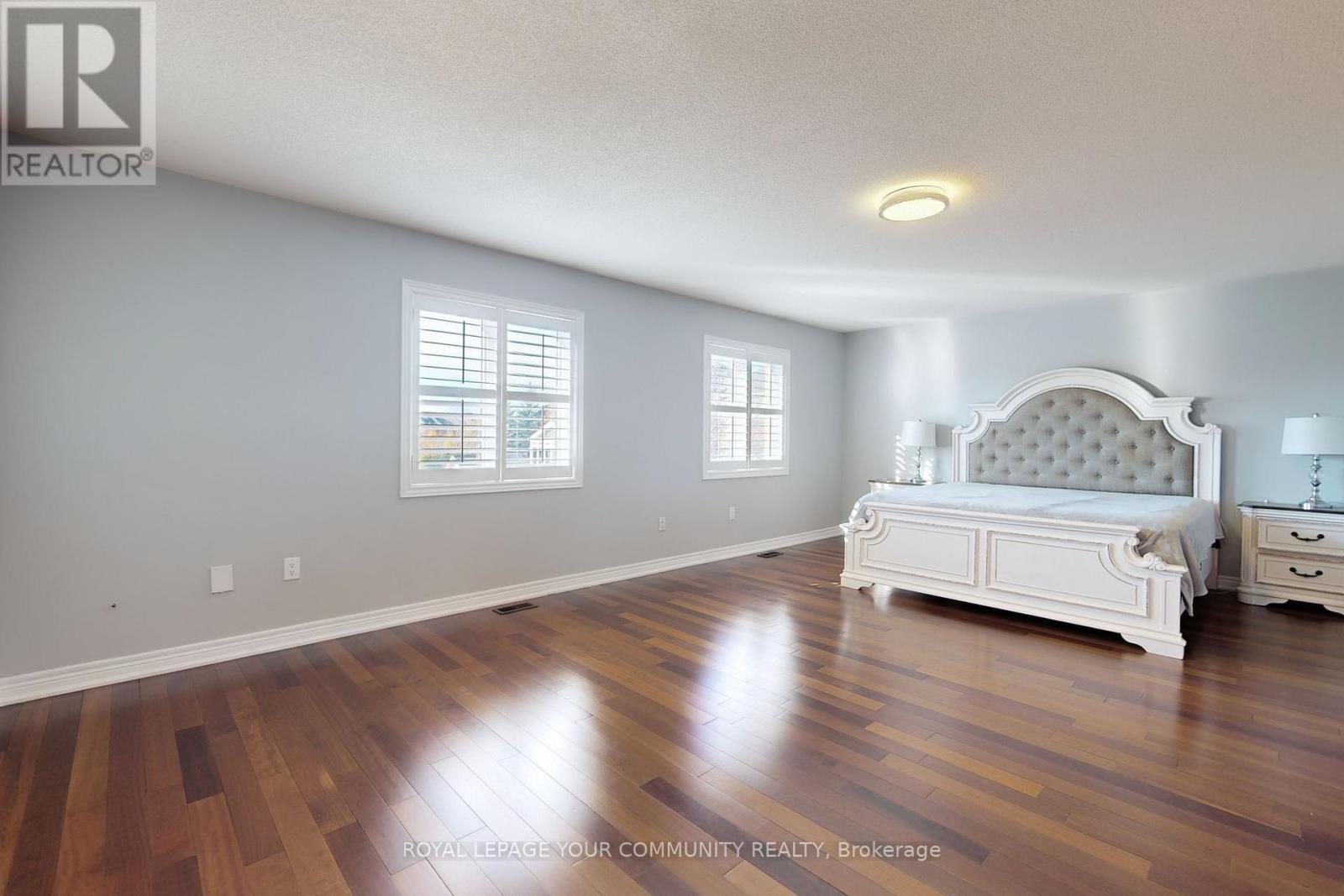 Photo 11 of 128 Selwyn Road, Richmond Hill ON