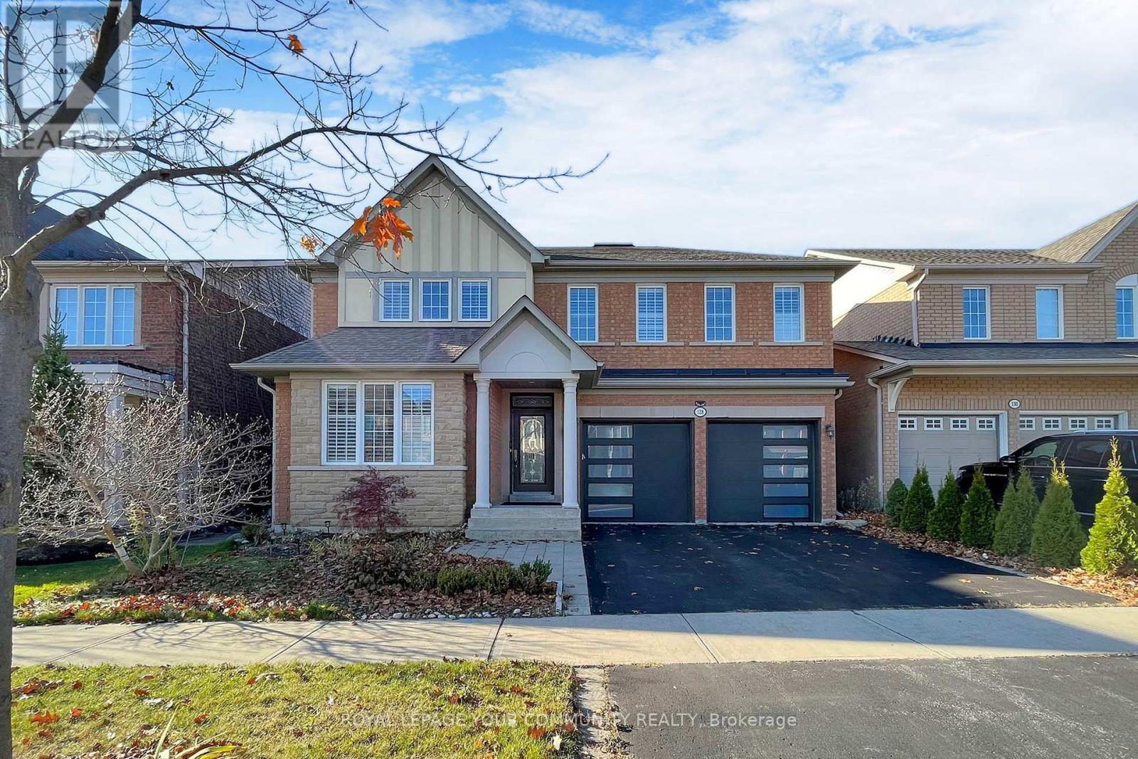 Photo 19 of 128 Selwyn Road, Richmond Hill ON