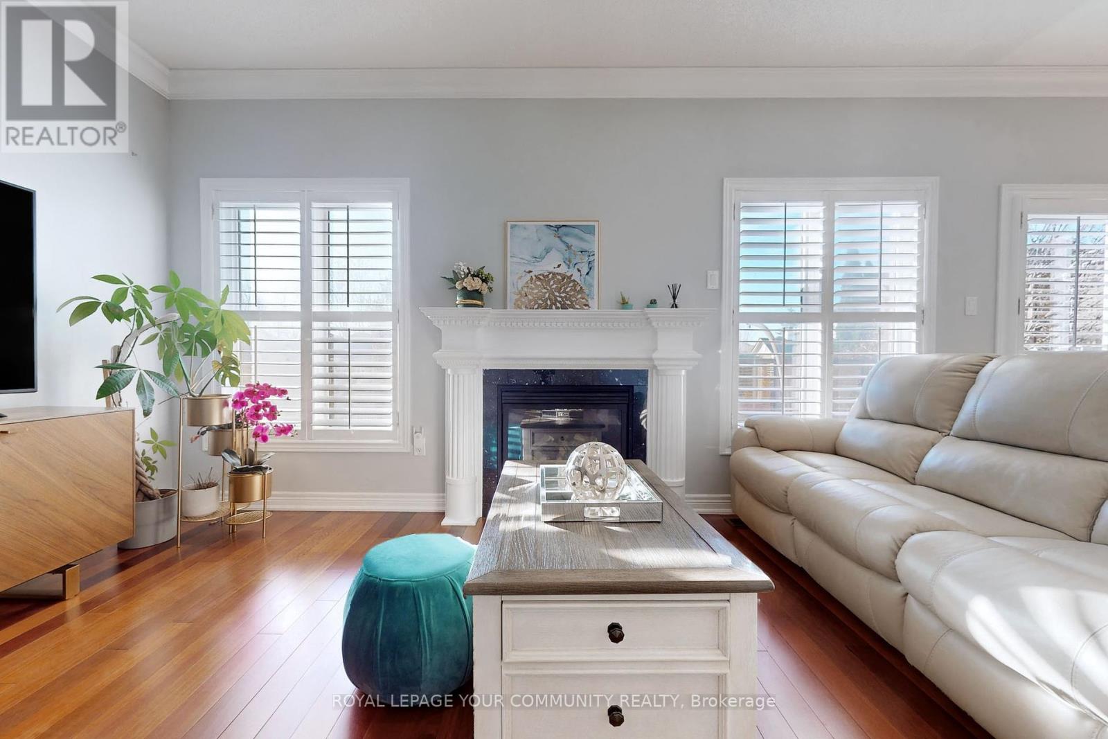 Photo 13 of 128 Selwyn Road, Richmond Hill ON