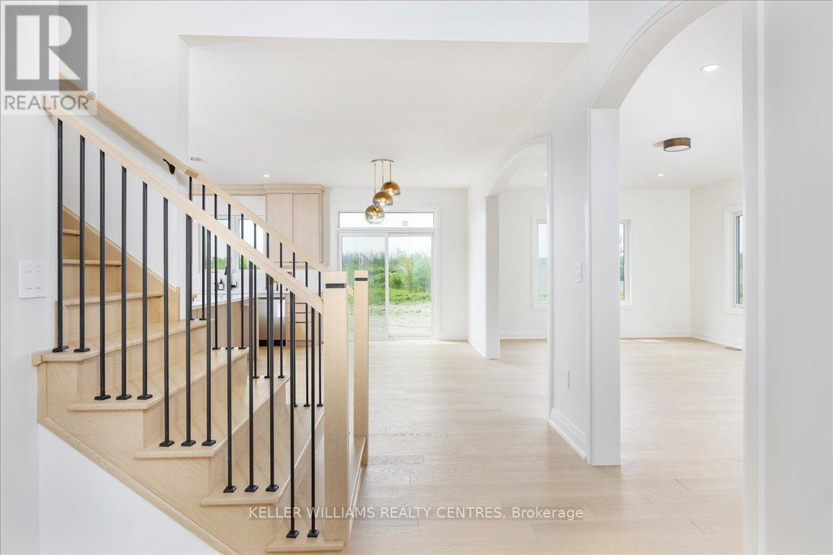 Photo 6 of 147 Lake Drive E, Georgina ON