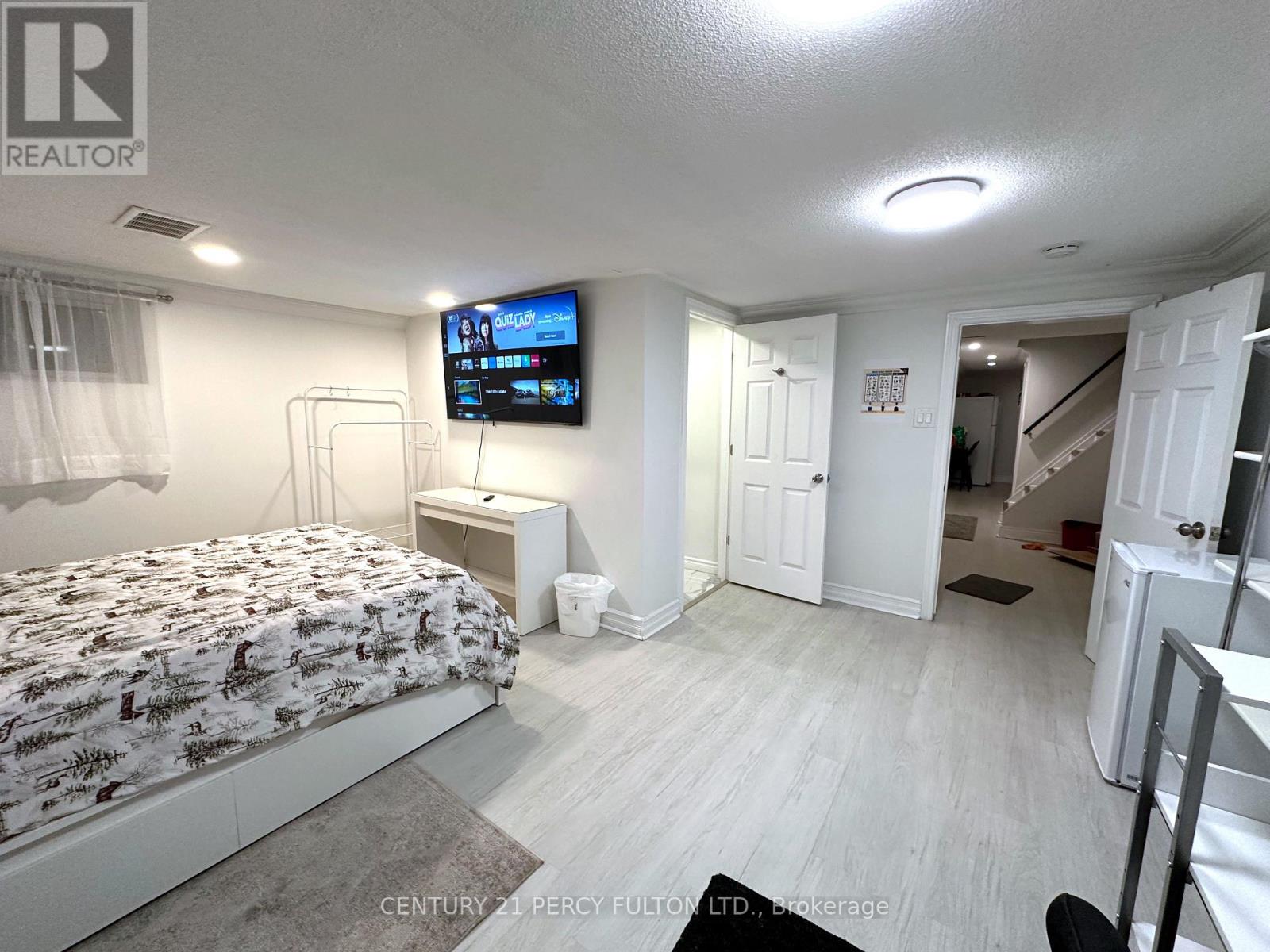 Photo 35 of 272 Conestoga Avenue, Richmond Hill ON
