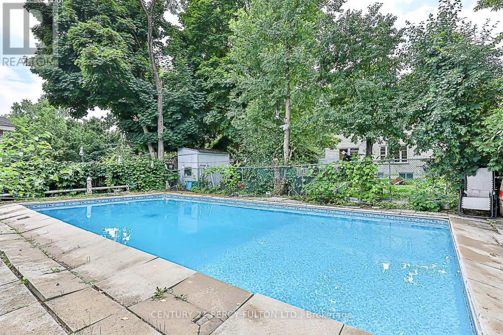 Photo 48 of 168 Ruggles Avenue, Richmond Hill ON