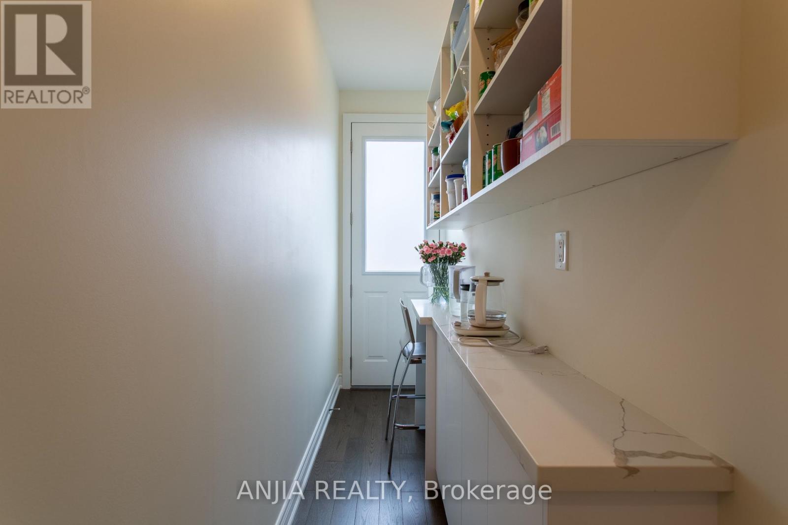 Photo 12 of 9 Mace Avenue, Richmond Hill ON