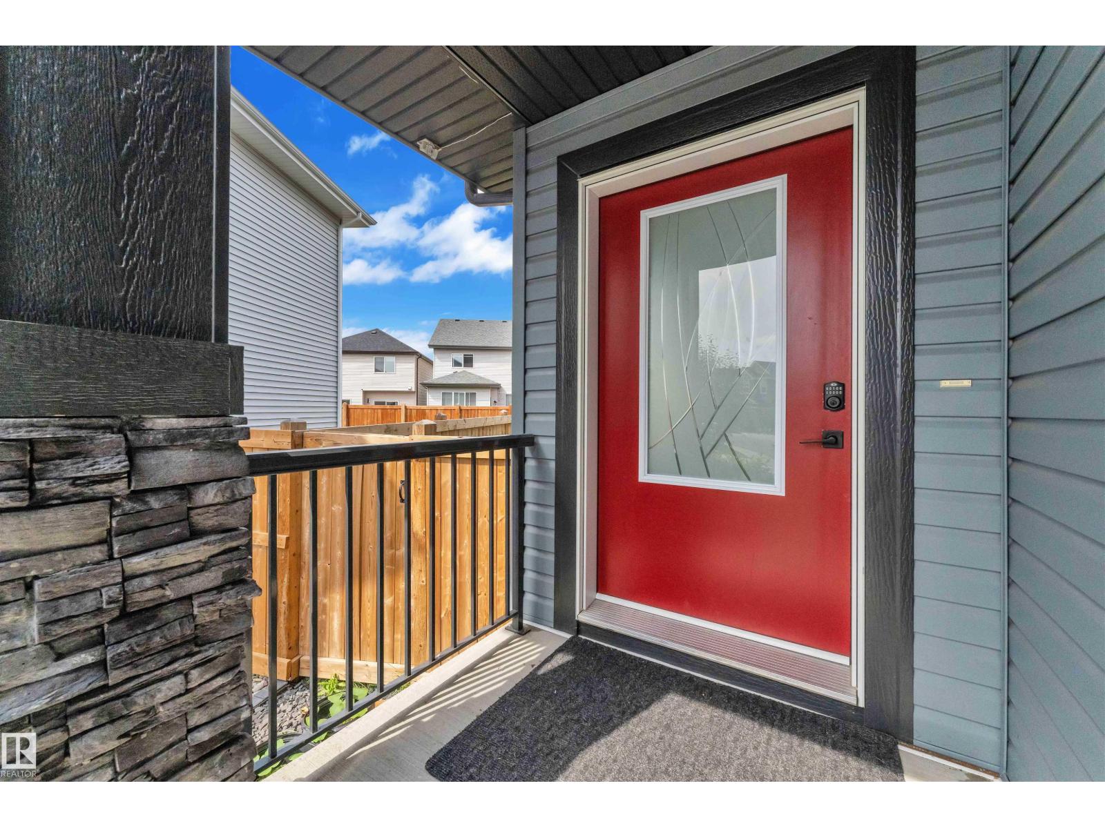 Photo 10 of 5208 23 A Ave Sw Sw, Edmonton AB