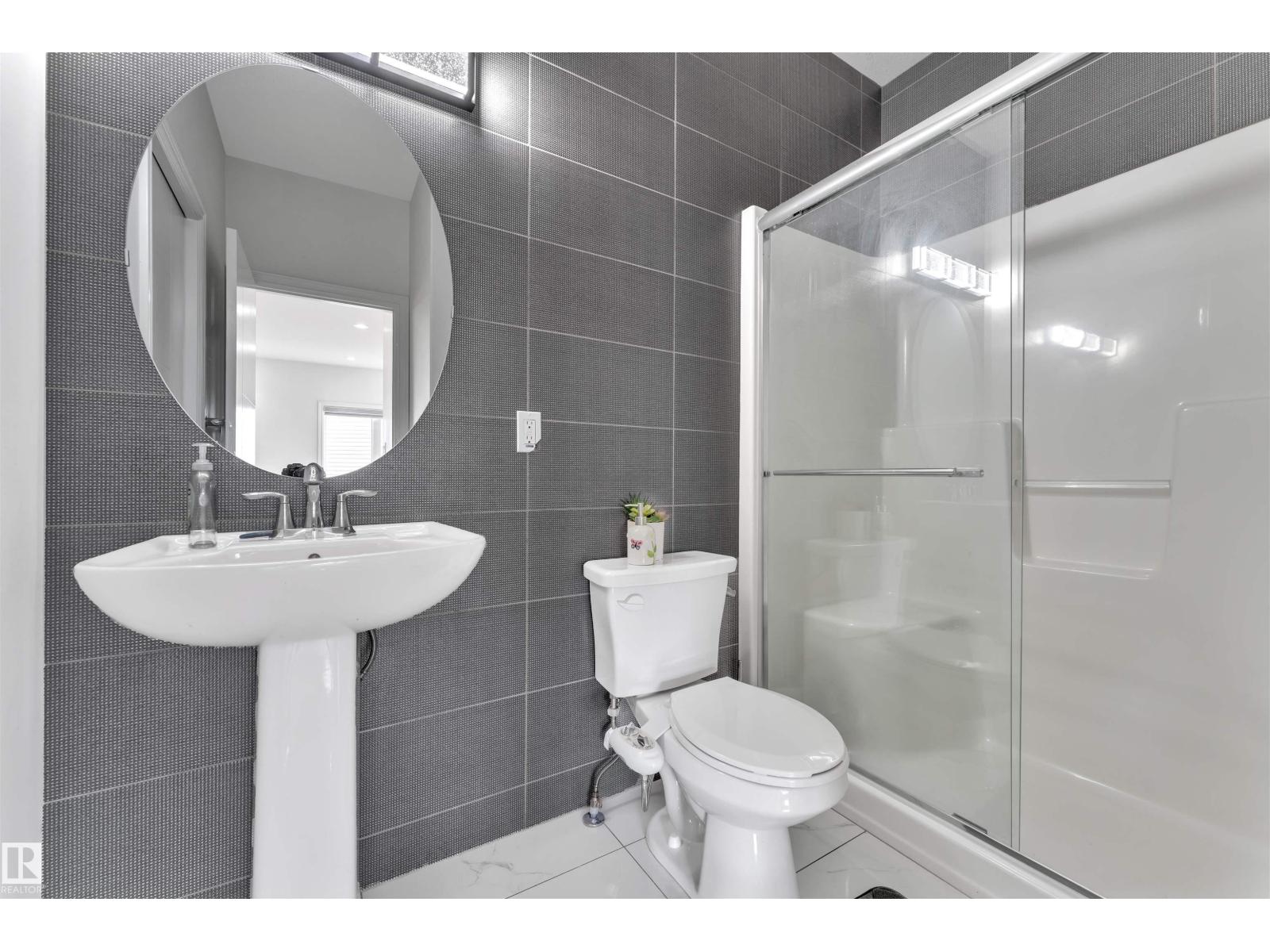 Photo 14 of 5208 23 A Ave Sw Sw, Edmonton AB