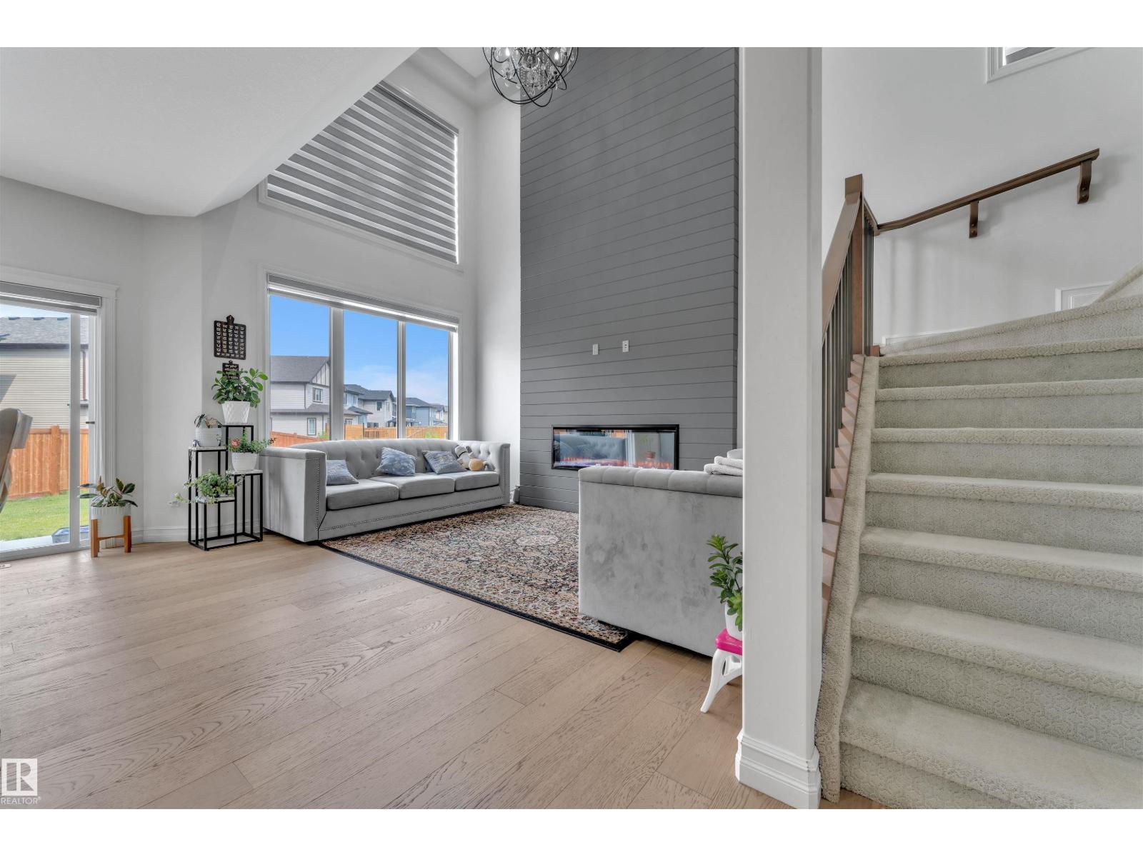 Photo 17 of 5208 23 A Ave Sw Sw, Edmonton AB