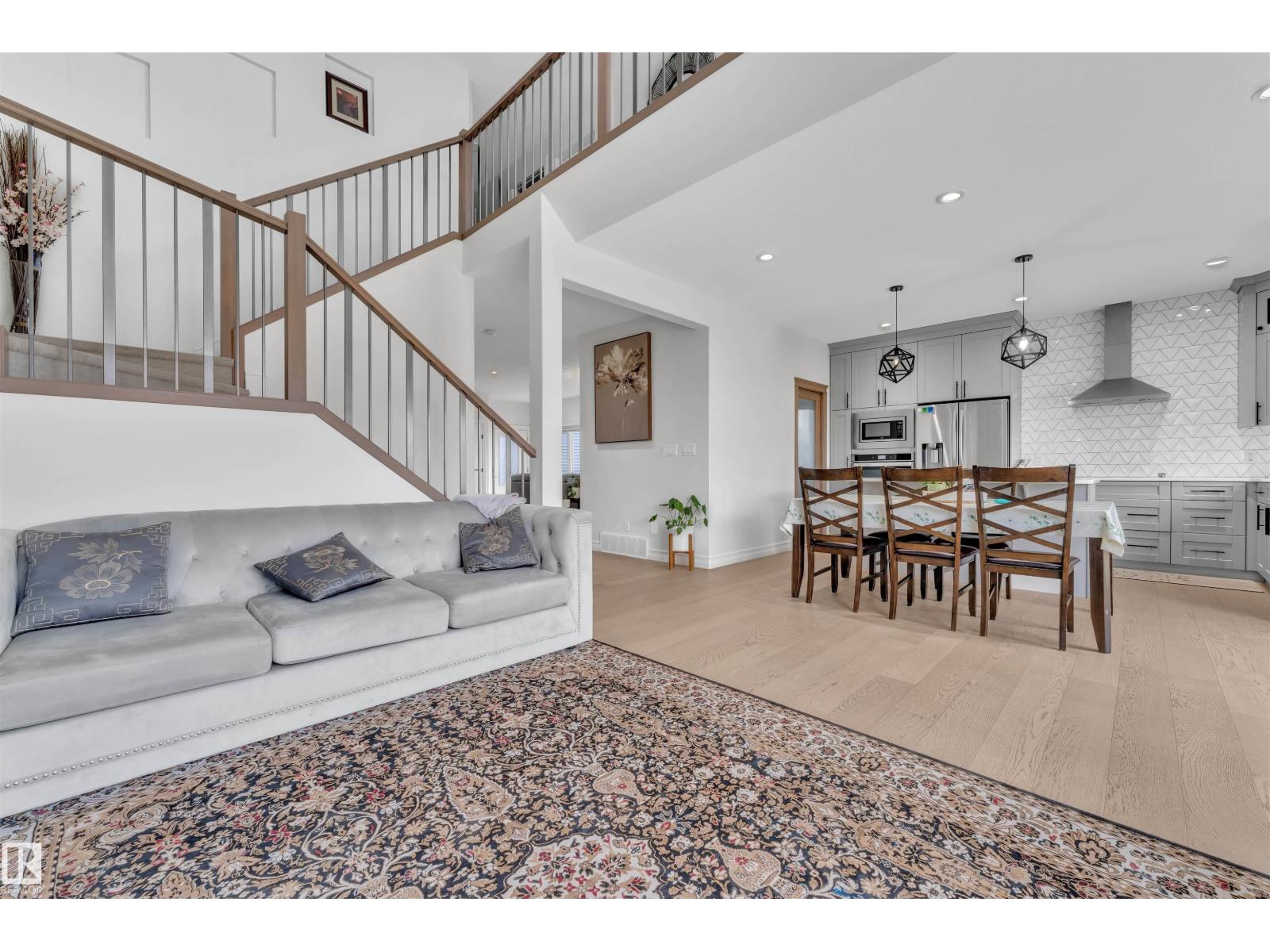 Photo 19 of 5208 23 A Ave Sw Sw, Edmonton AB