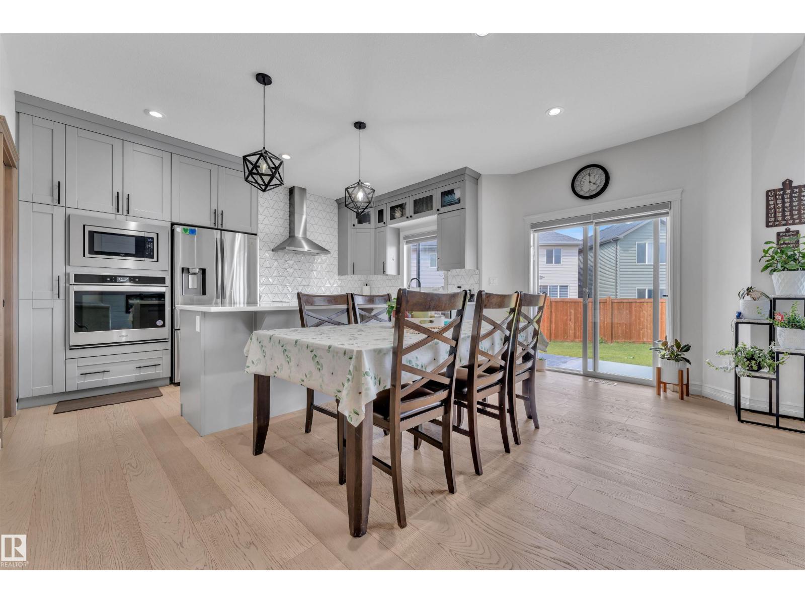 Photo 21 of 5208 23 A Ave Sw Sw, Edmonton AB