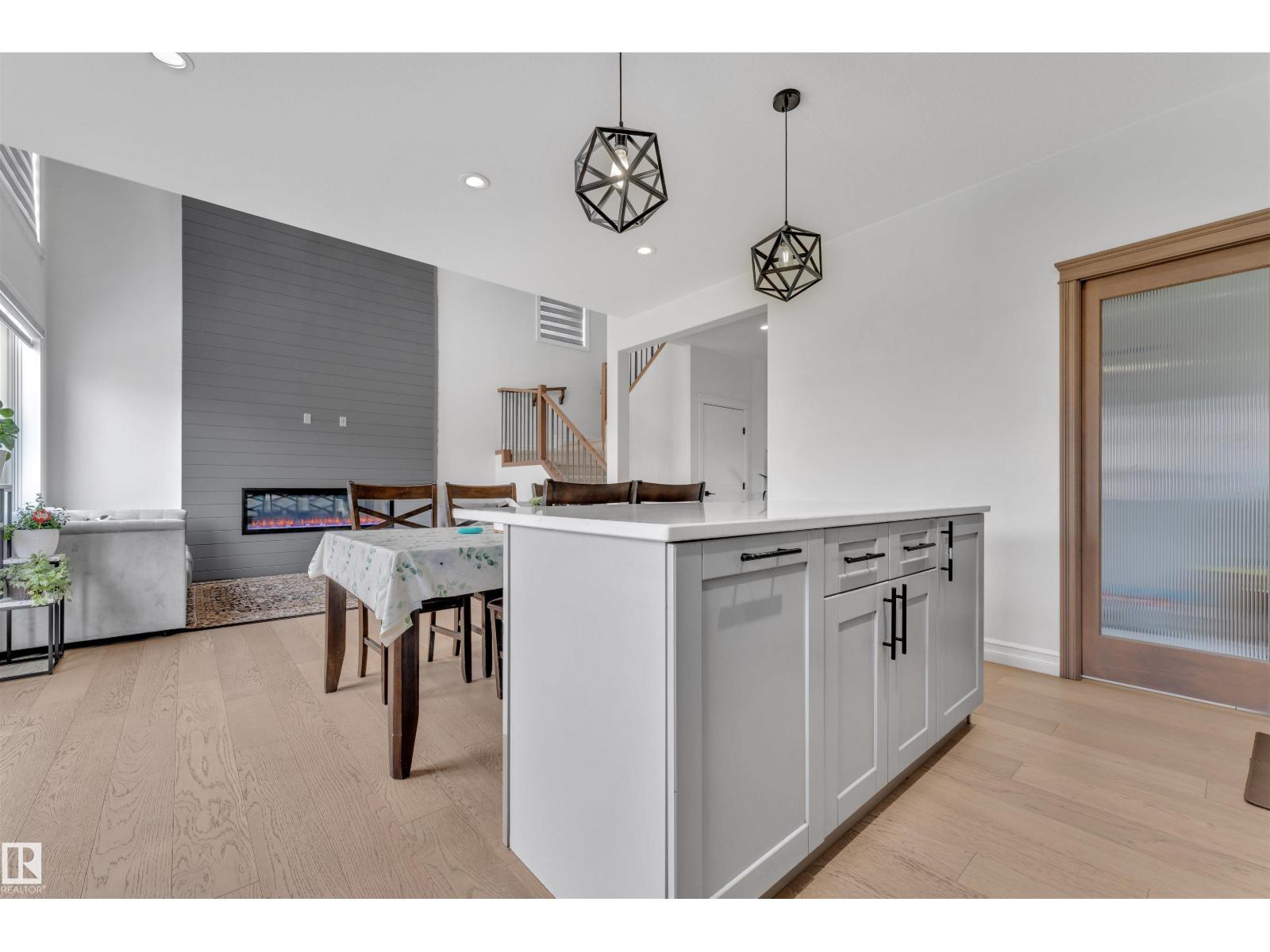 Photo 23 of 5208 23 A Ave Sw Sw, Edmonton AB
