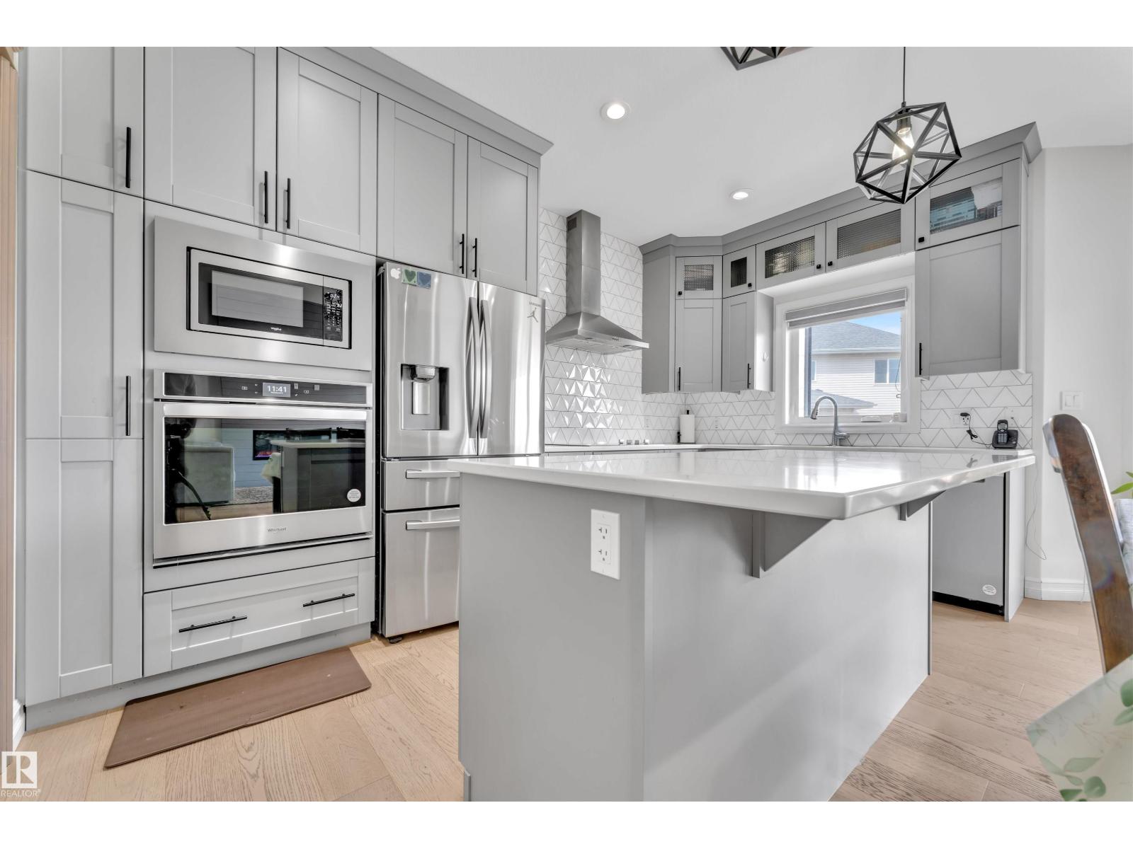 Photo 24 of 5208 23 A Ave Sw Sw, Edmonton AB