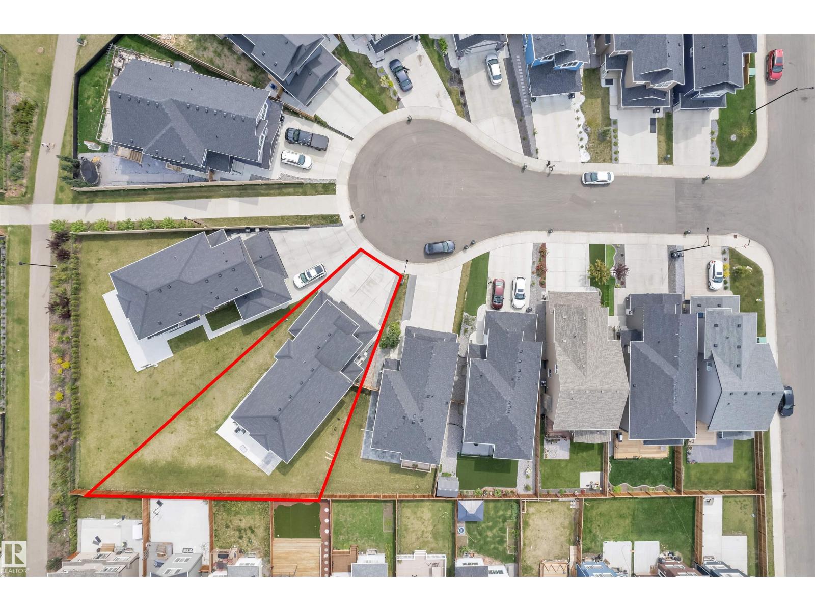 Photo 3 of 5208 23 A Ave Sw Sw, Edmonton AB