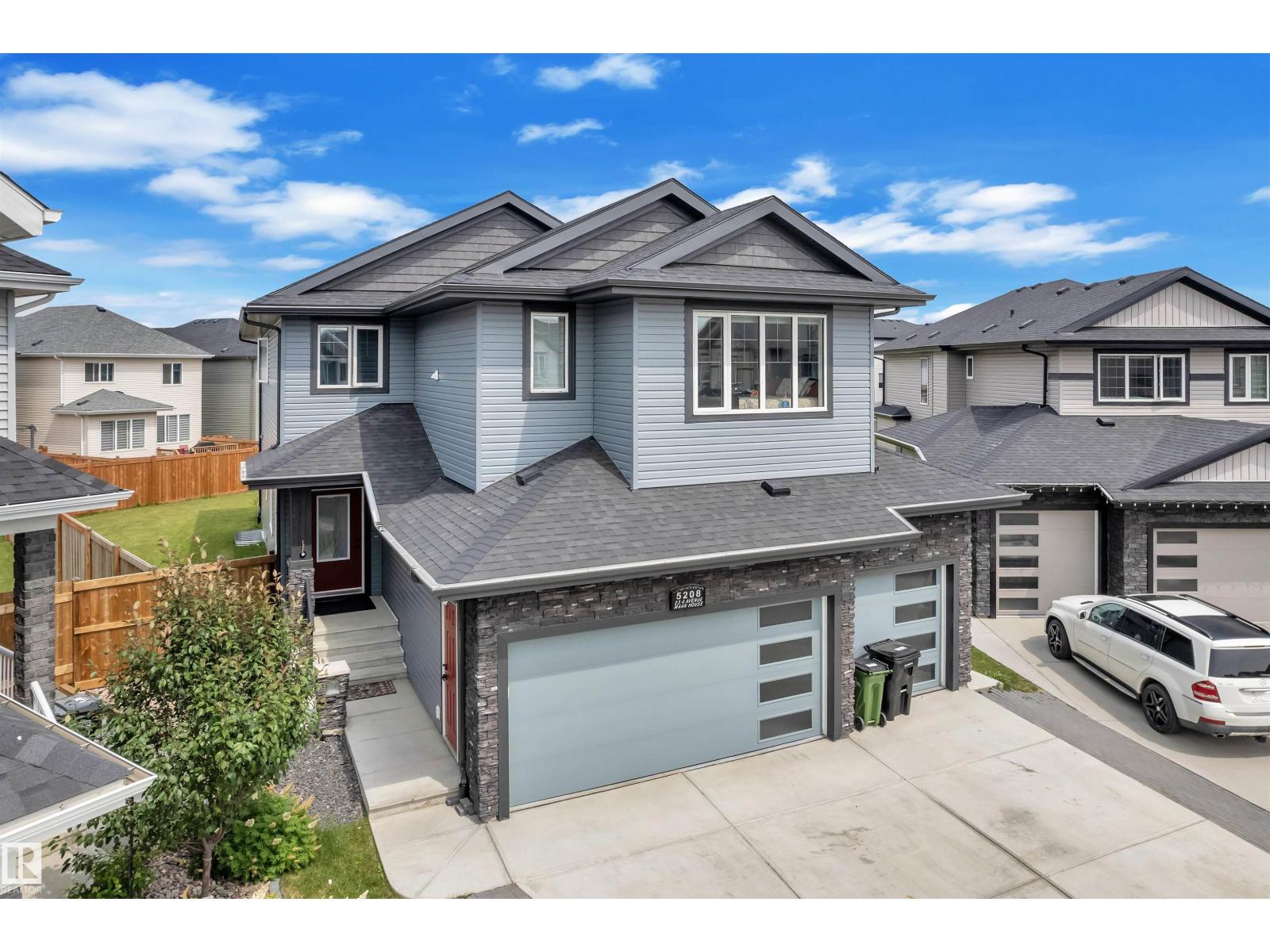 Photo 8 of 5208 23 A Ave Sw Sw, Edmonton AB