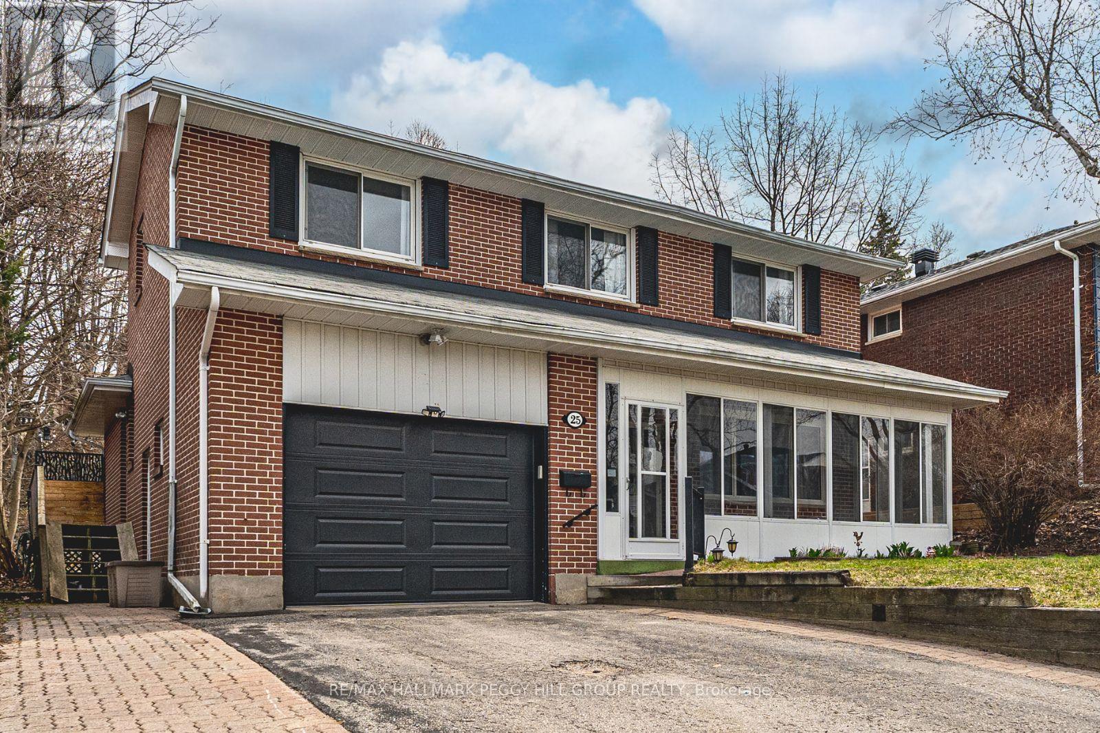 Photo 1 of 25 Marshall Street, Barrie ON