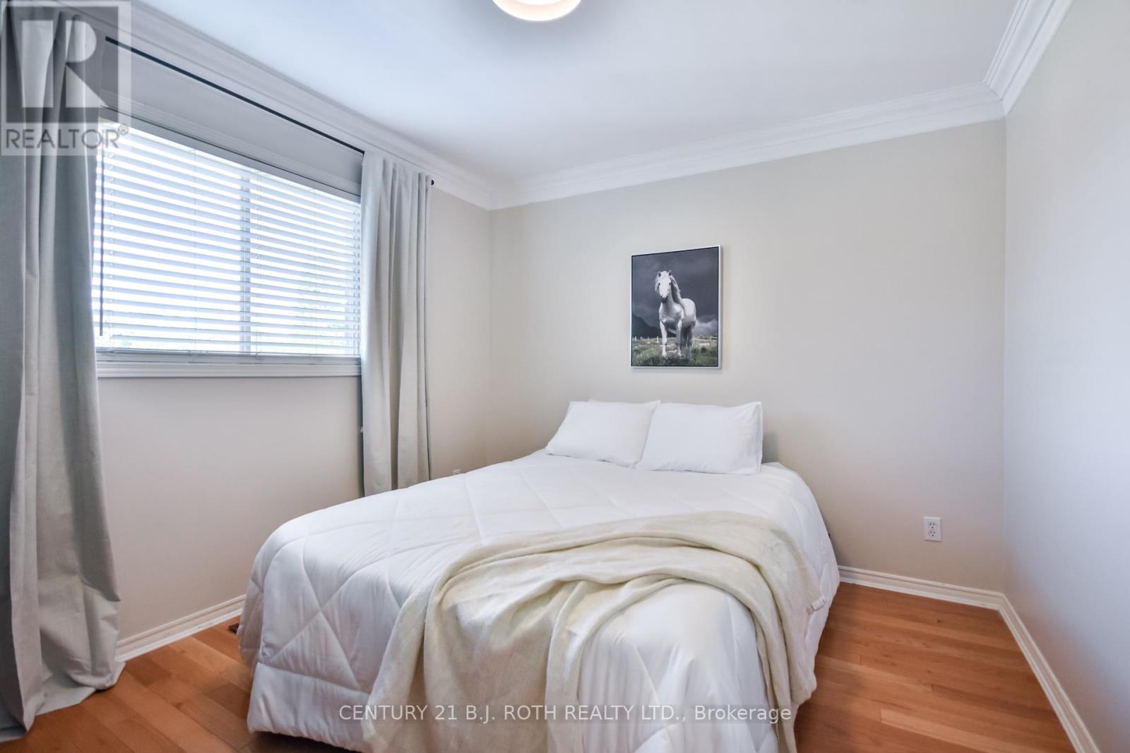 Photo 22 of 25 Keats Drive, Barrie ON