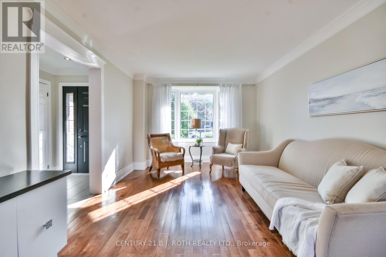 Photo 7 of 25 Keats Drive, Barrie ON