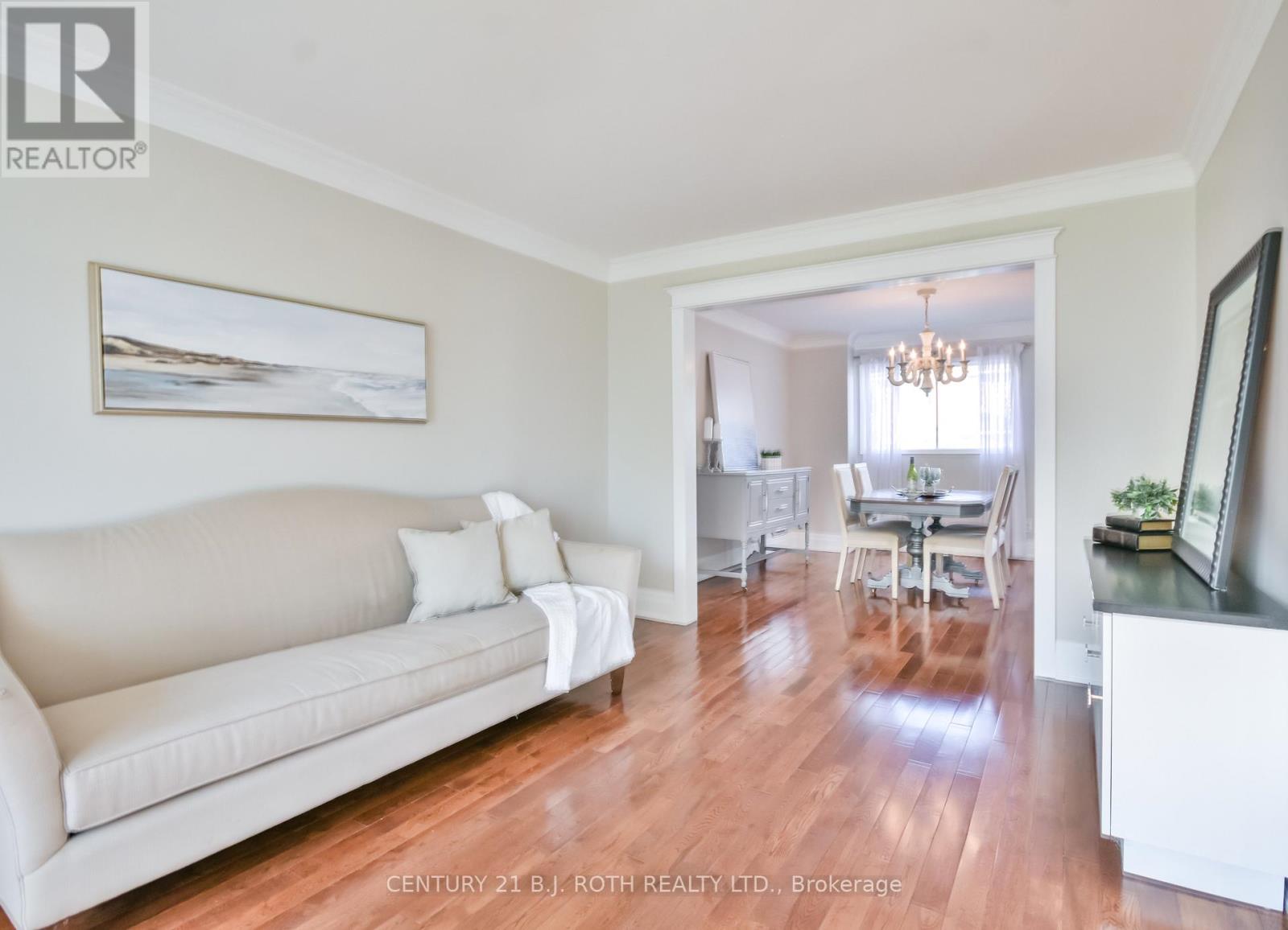 Photo 8 of 25 Keats Drive, Barrie ON