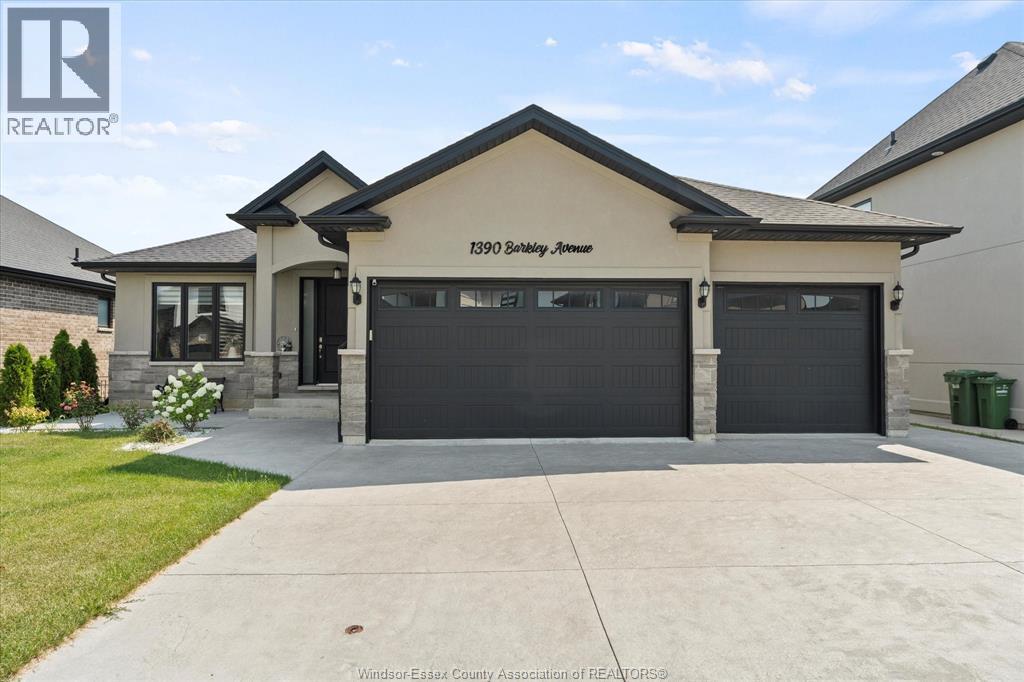 Photo 1 of 1390 Barkley Avenue Unit Main, Windsor ON