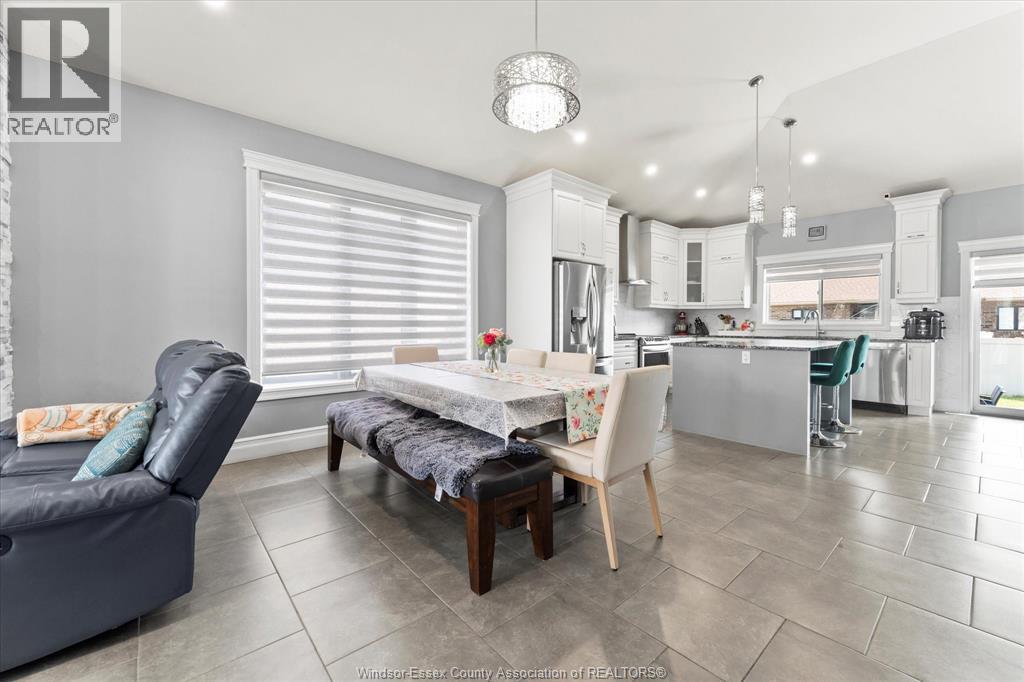 Photo 13 of 1390 Barkley Avenue Unit Main, Windsor ON
