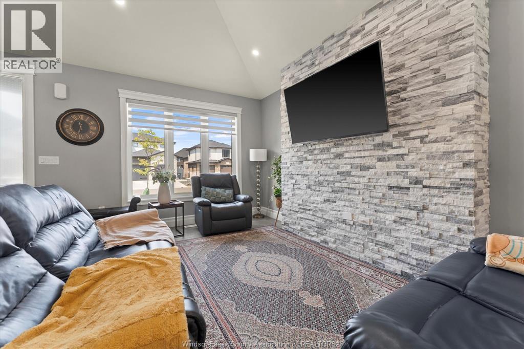 Photo 15 of 1390 Barkley Avenue Unit Main, Windsor ON