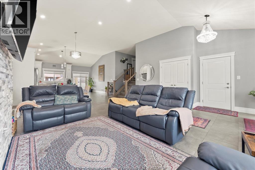 Photo 17 of 1390 Barkley Avenue Unit Main, Windsor ON