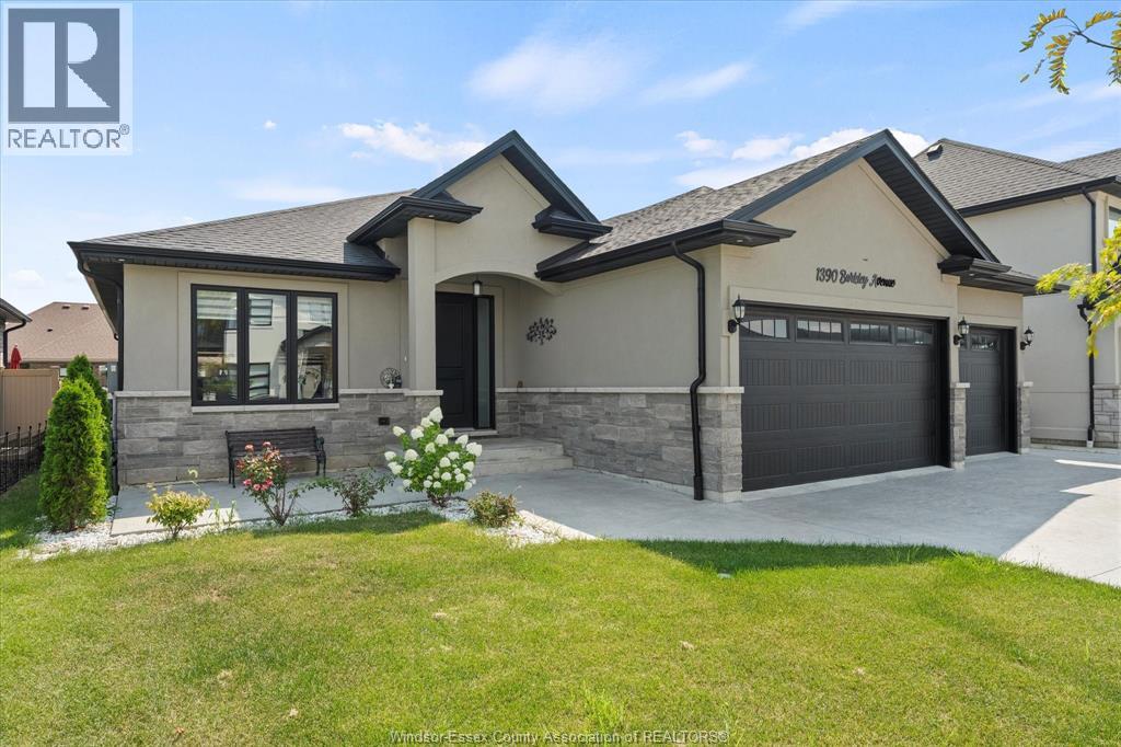 Photo 2 of 1390 Barkley Avenue Unit Main, Windsor ON