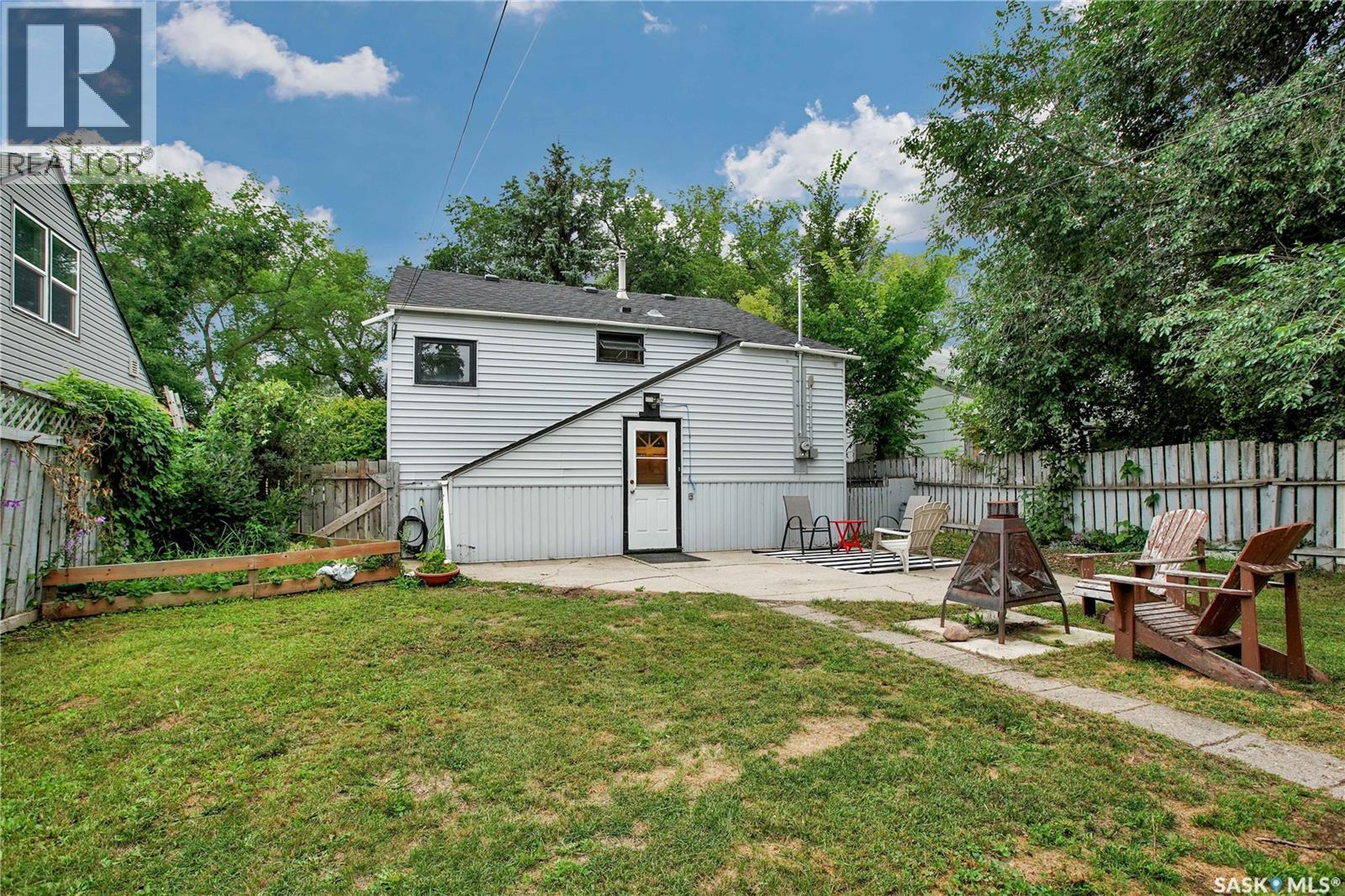 Photo 19 of 219 Maple Street E, Saskatoon SK