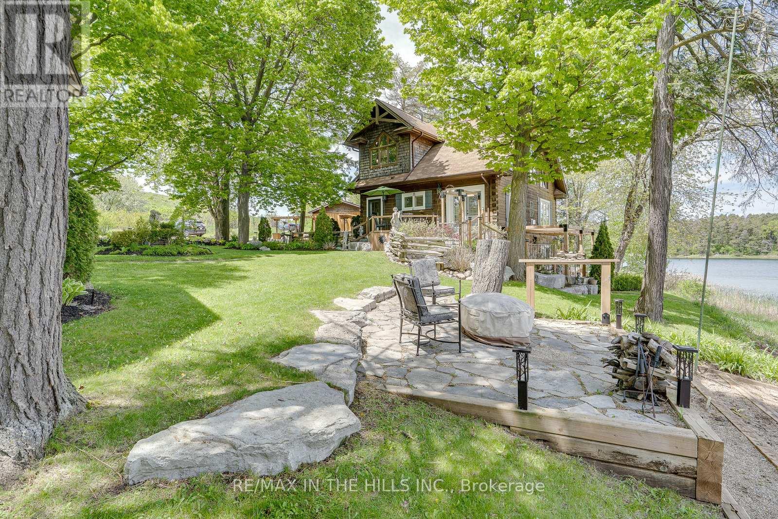 Photo 45 of 143 143 Green Lake Road W, Caledon ON