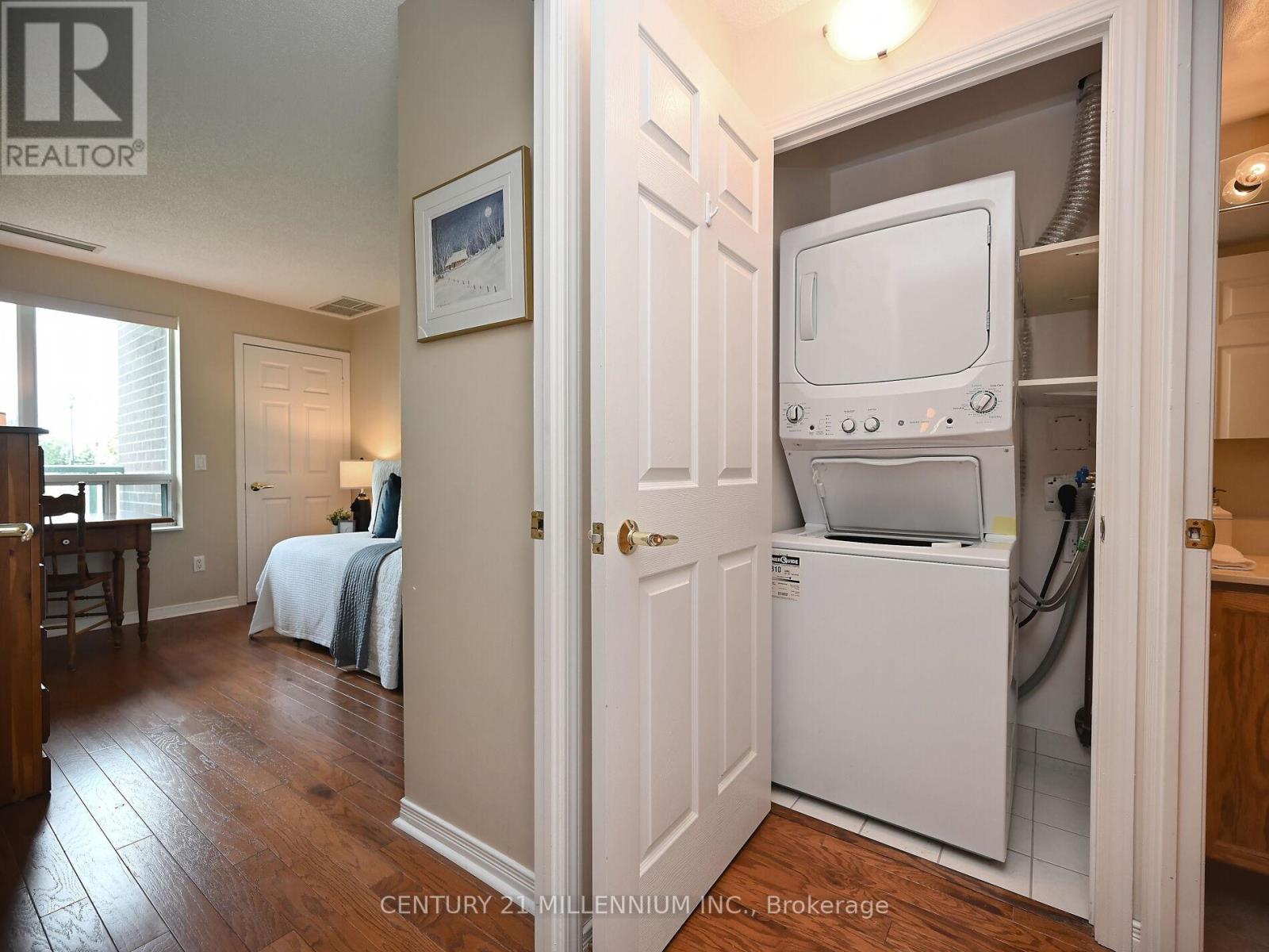 Photo 4 of 113 25 Via Rosedale, Brampton ON