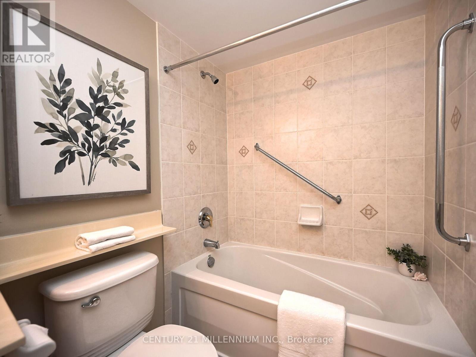 Photo 16 of 113 25 Via Rosedale, Brampton ON