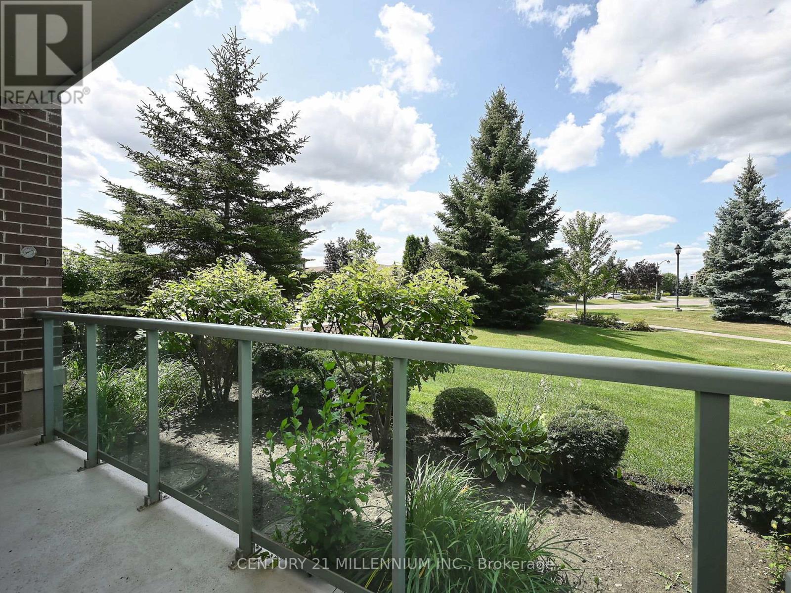 Photo 7 of 113 25 Via Rosedale, Brampton ON