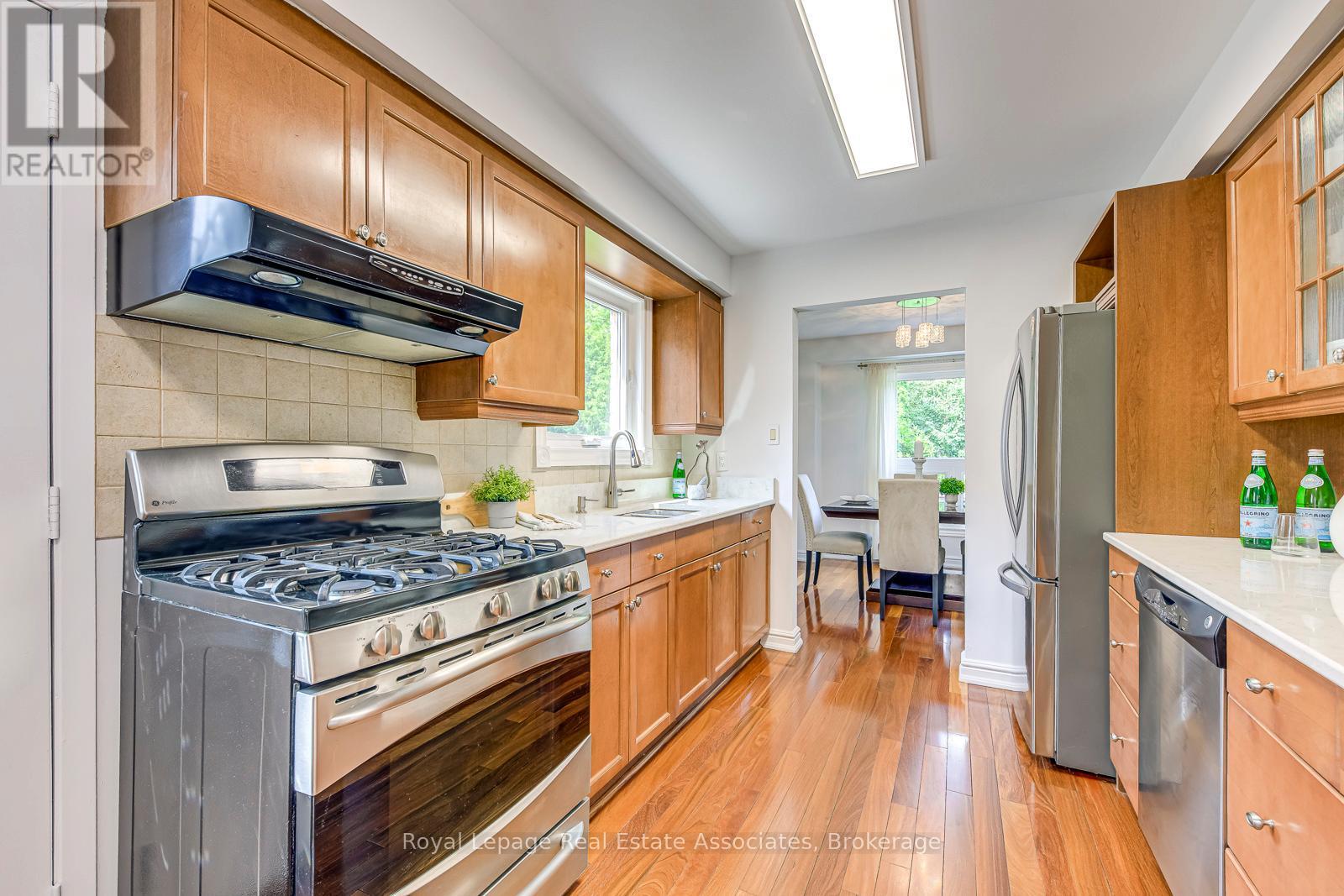 Photo 45 of 6221 Millers Grove, Mississauga ON