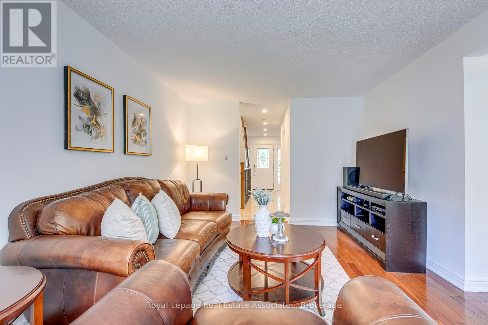 Photo 48 of 6221 Millers Grove, Mississauga ON
