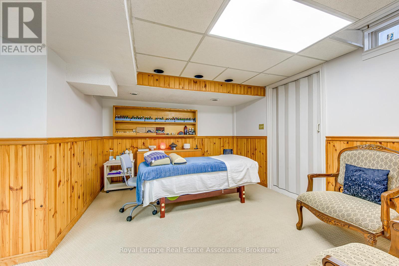 Photo 1 of 6221 Millers Grove, Mississauga ON