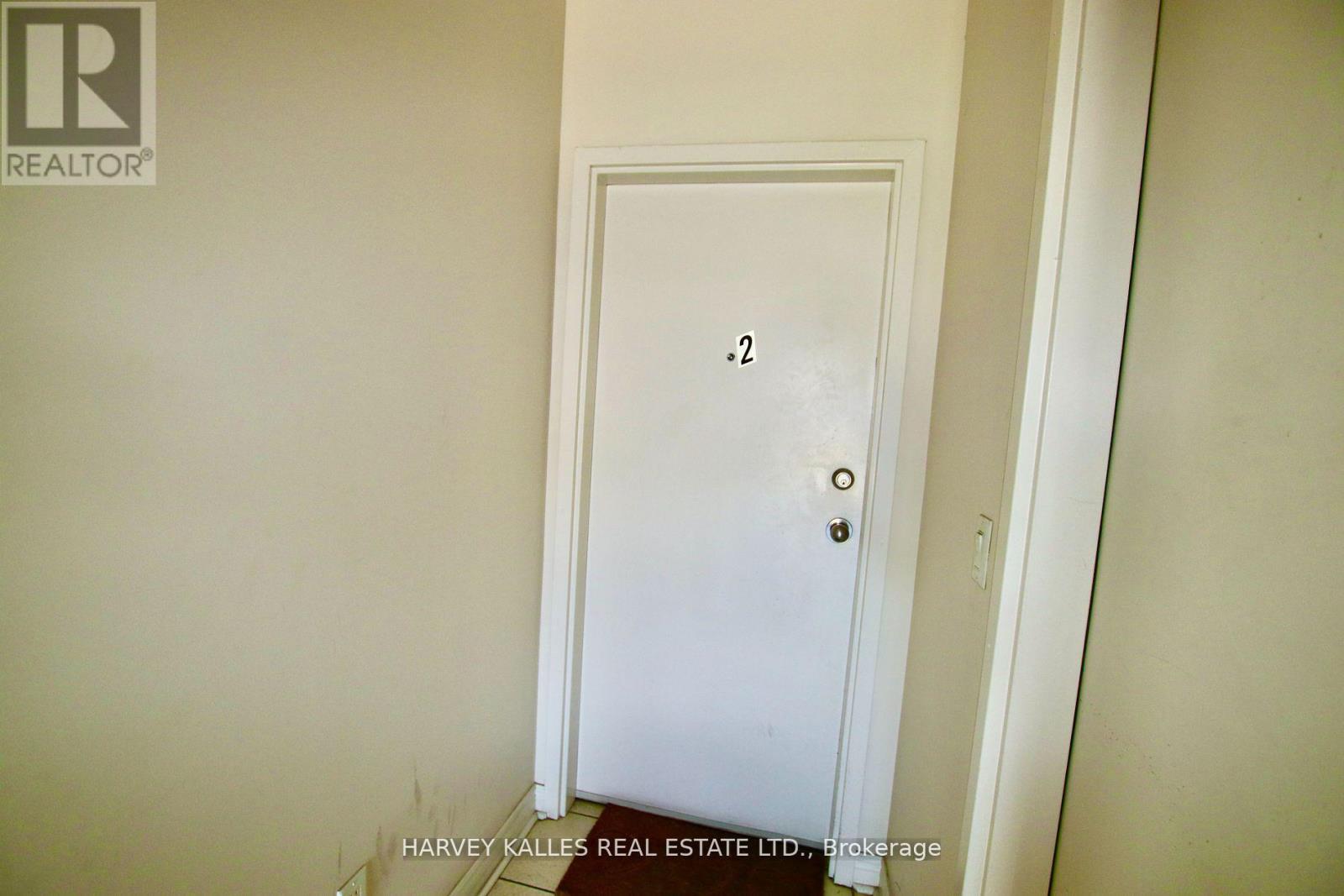 Photo 13 of 5 775 Ossington Avenue, Toronto ON