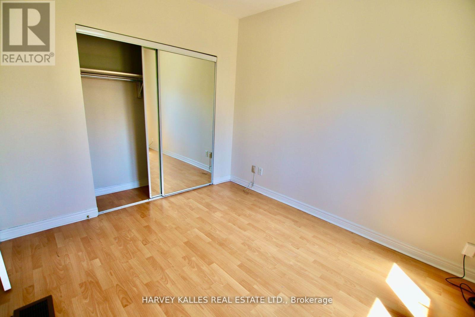 Photo 5 of 5 775 Ossington Avenue, Toronto ON