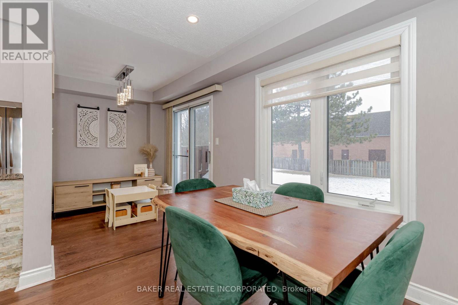 Photo 37 of 44 1485 Torrington Drive, Mississauga ON