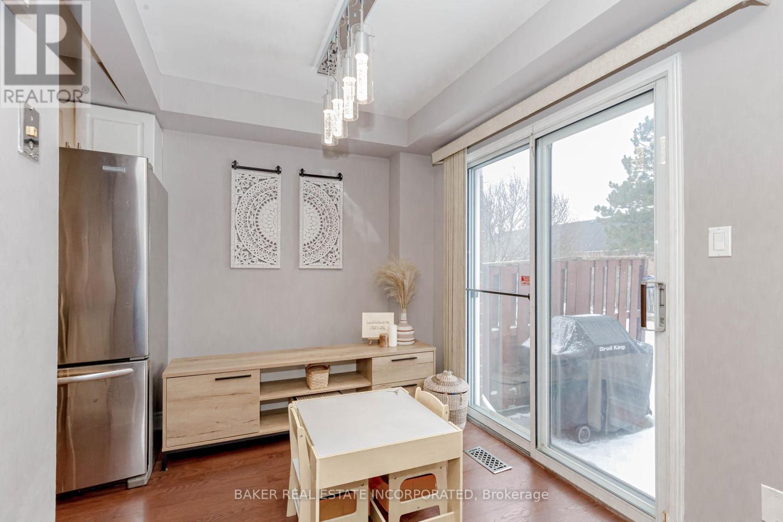 Photo 26 of 44 1485 Torrington Drive, Mississauga ON