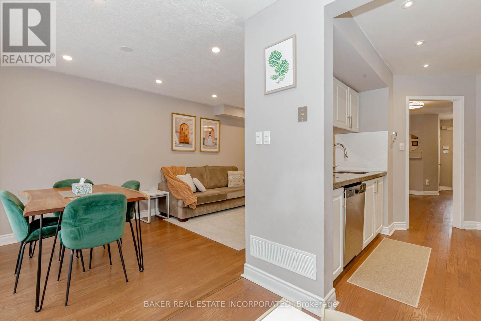 Photo 21 of 44 1485 Torrington Drive, Mississauga ON
