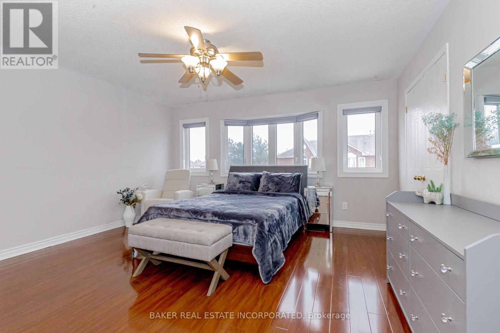 Photo 36 of 44 1485 Torrington Drive, Mississauga ON