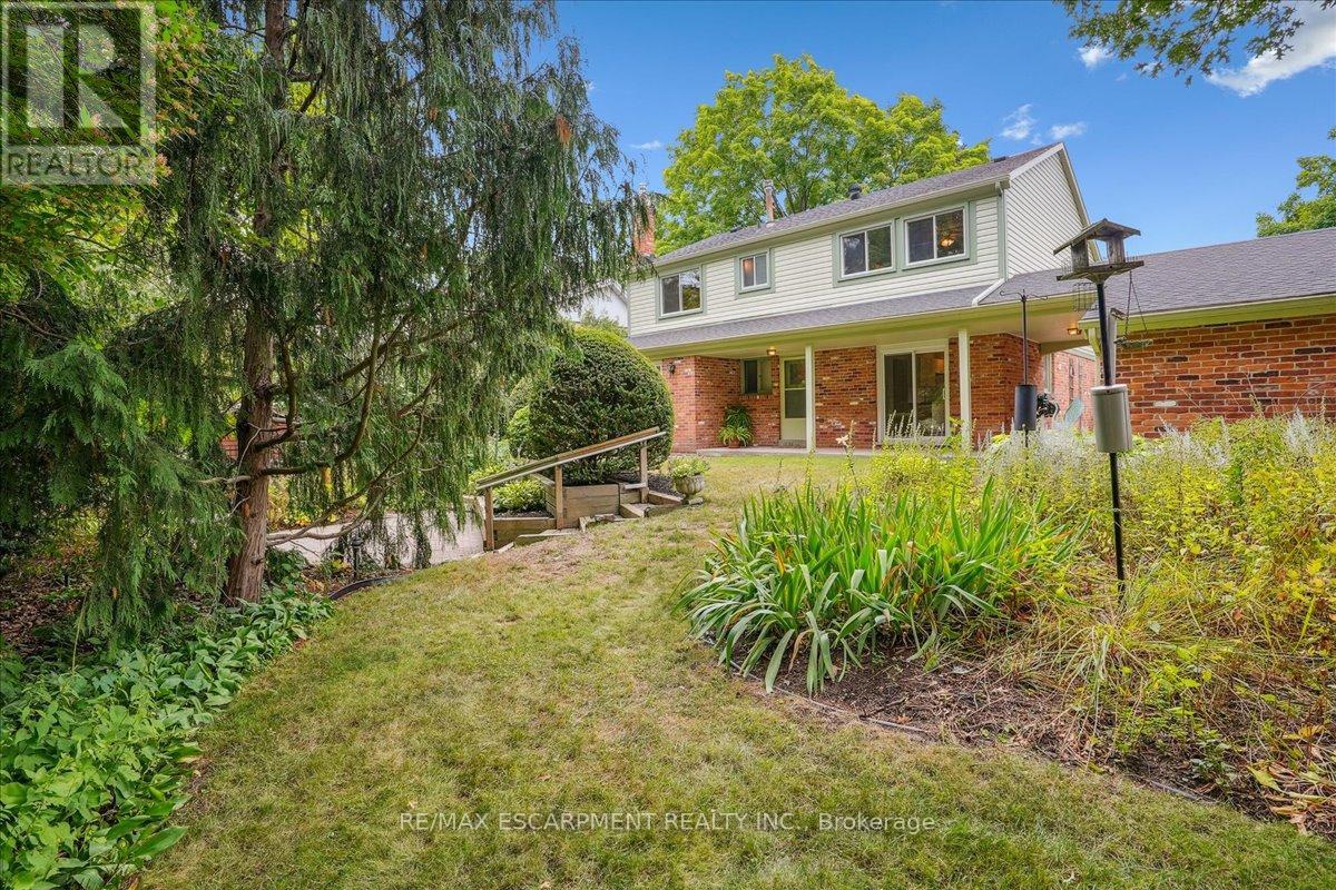 Photo 17 of 247 Beechfield Road, Oakville ON