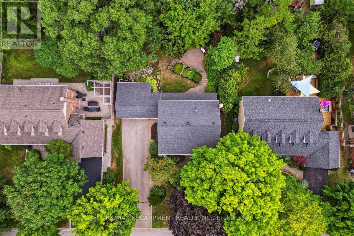 Photo 21 of 247 Beechfield Road, Oakville ON