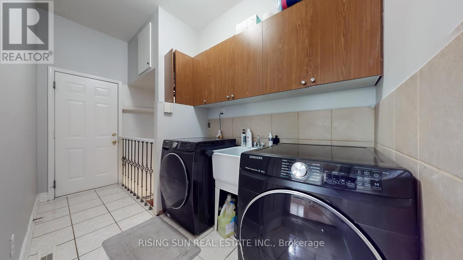 Photo 17 of 15 Mario Street, Brampton ON