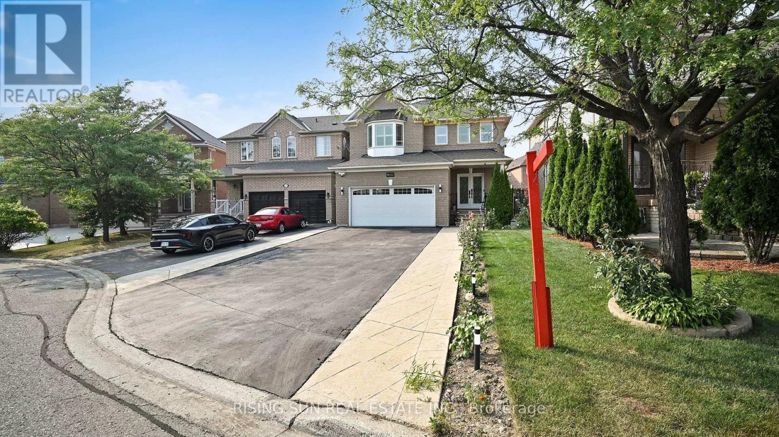 Photo 2 of 15 Mario Street, Brampton ON
