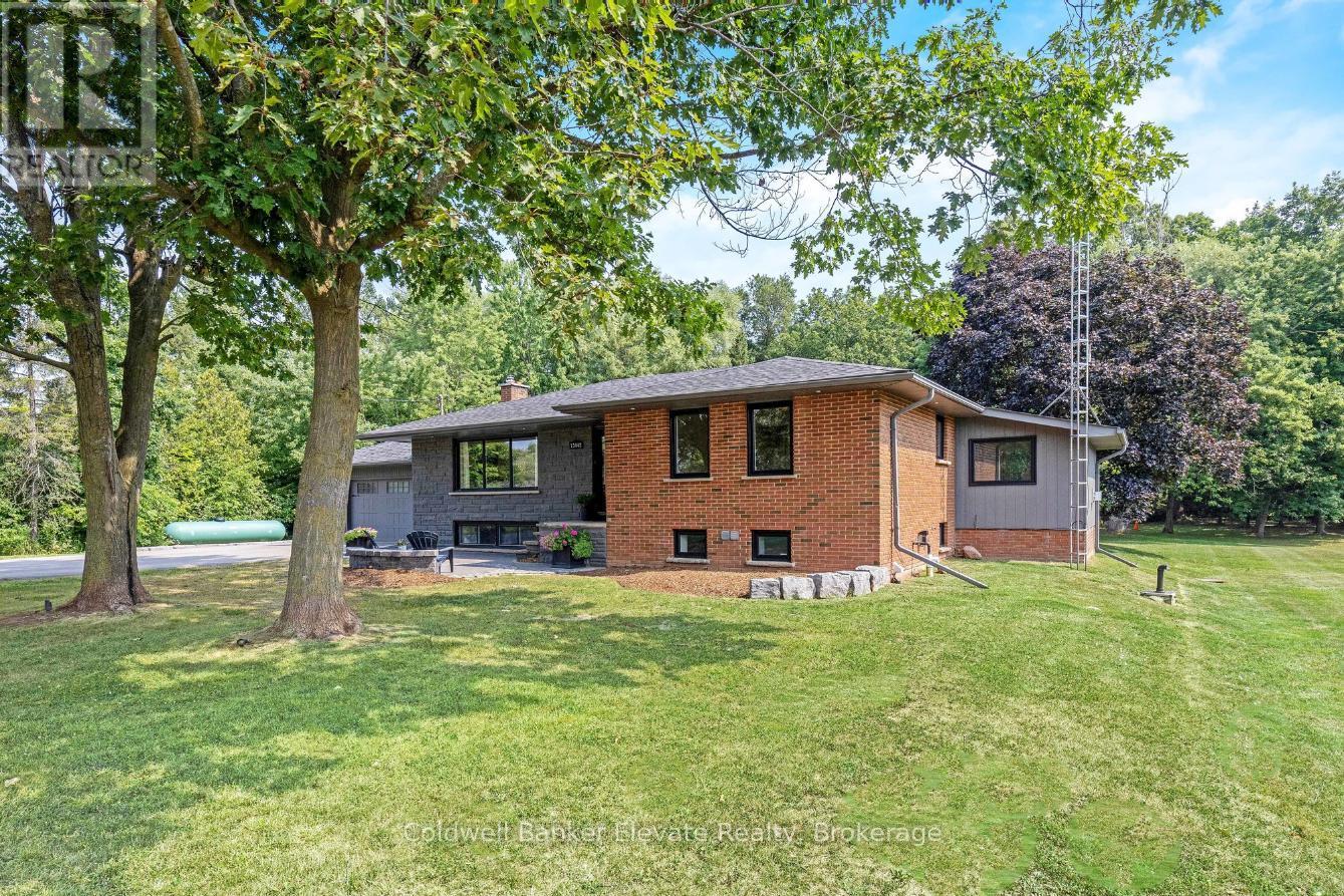 Photo 3 of 13442 22nd Side Road, Halton Hills ON