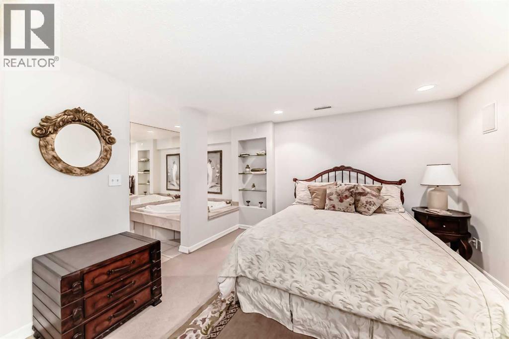Photo 32 of 1424 23 Street Nw, Calgary AB