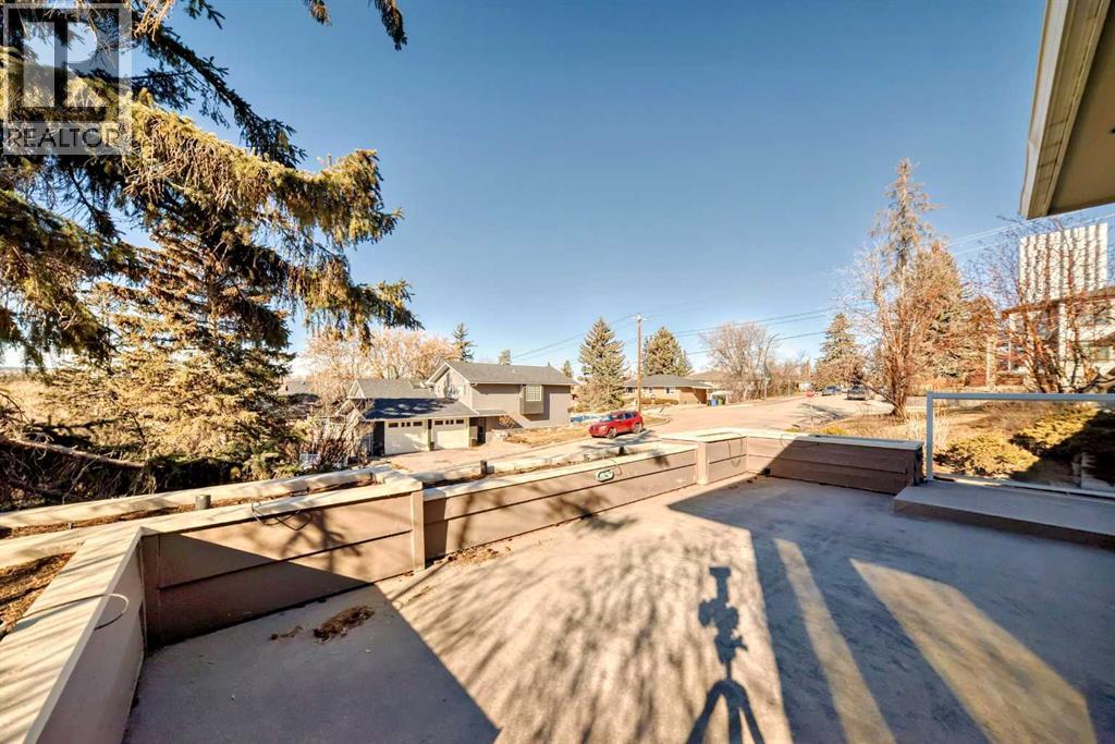 Photo 40 of 1424 23 Street Nw, Calgary AB