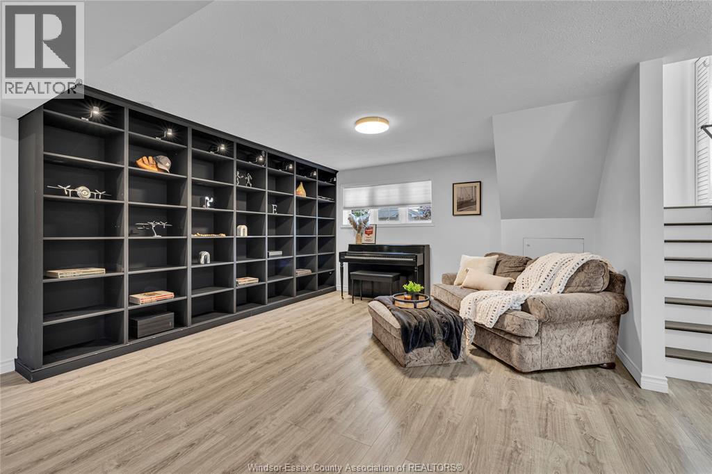 Photo 23 of 120 Remo, Lakeshore ON